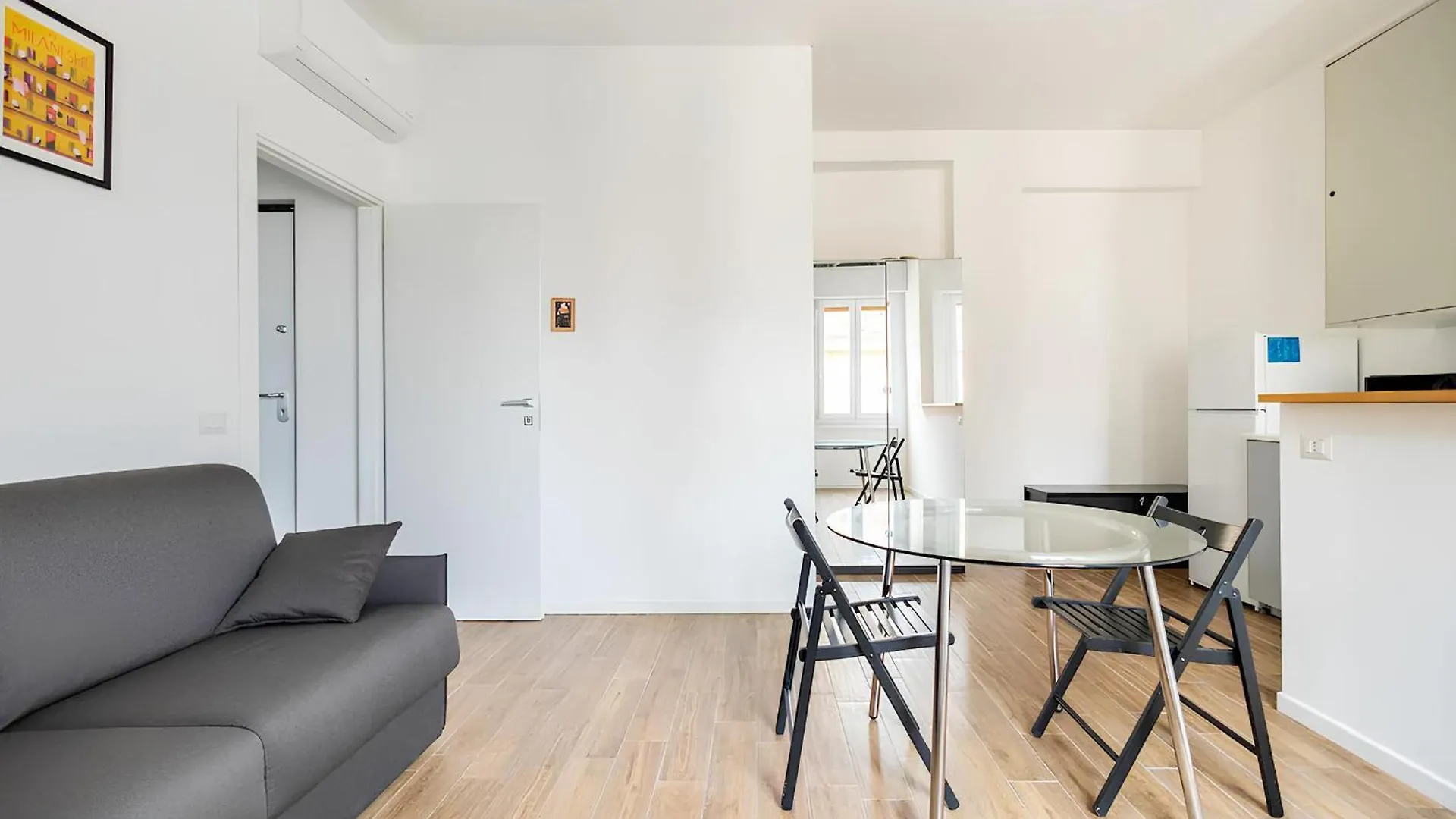 Santa Giulia Suite - 15 Minutes From City Centre Milan 0*,