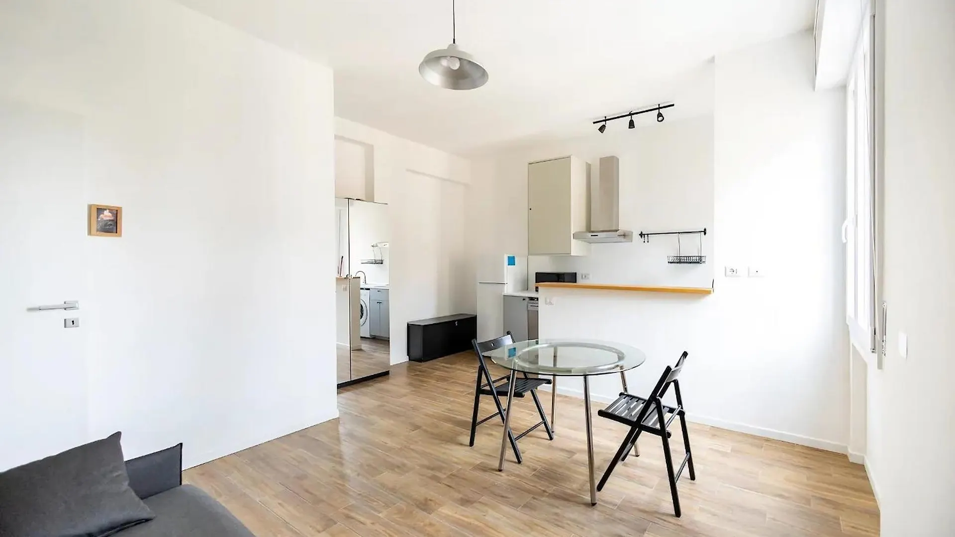 Santa Giulia Suite - 15 Minutes From City Centre Milan