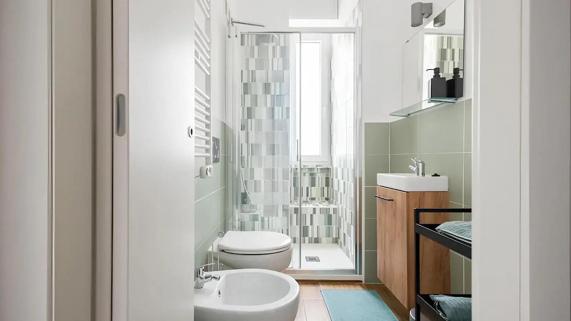 Santa Giulia Suite - 15 Minutes From City Centre Milan 0*,  Italy