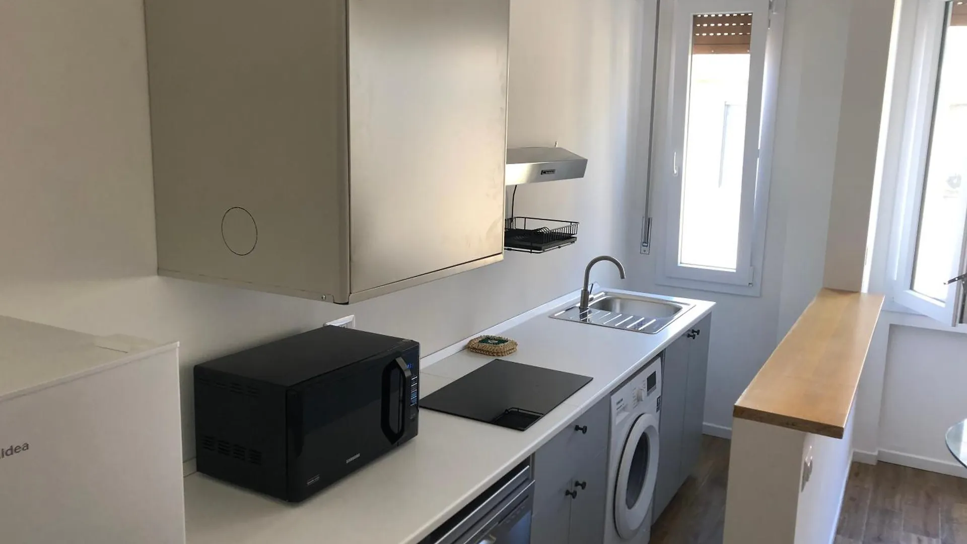 Santa Giulia Suite - 15 Minutes From City Centre Milan Apartment